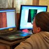 Site technicians view fish-detection data from the 
two types of sonar systems on computers in a variety of formats.